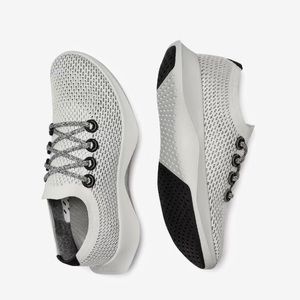 *LIGHTLY LOVED” Allbirds Women’s Tree Dasher 1 in Quartz (Light Grey Sole), 5.5